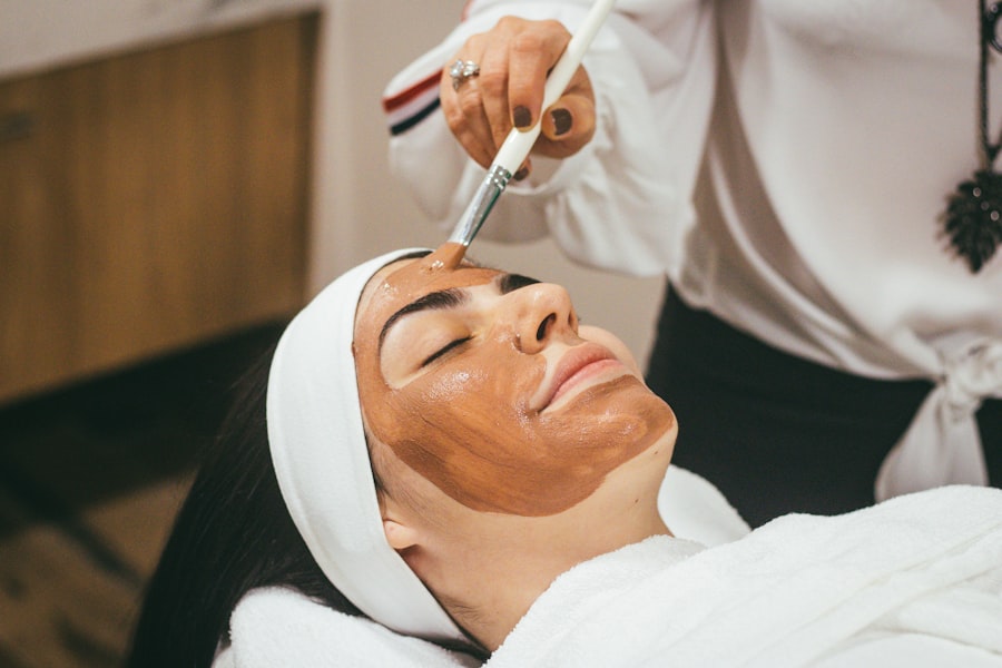 Facial and grooming service